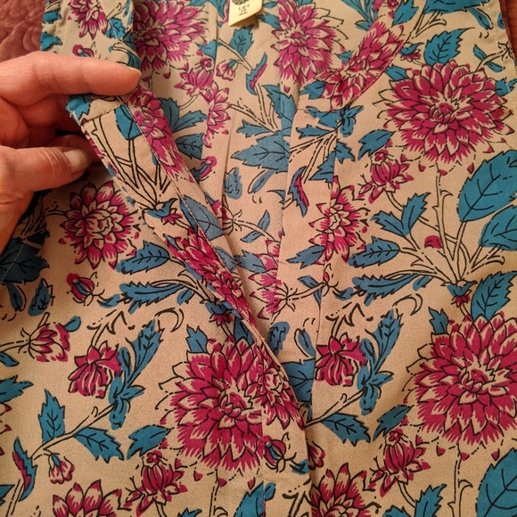 Floral tunic, sleeveless - Picture 2 of 4